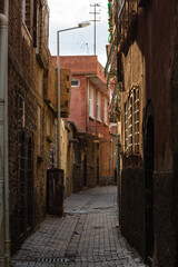 Fototapeta na wymiar トルコ　ディヤルバクルの旧市街の路地風景