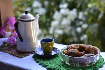 coffee and cake/bolinho de chuva