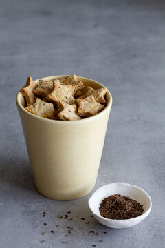 Salted cookies with caraway seeds
