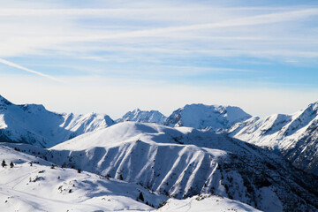 Fototapeta na wymiar Alpe d’Huez winter mountain scape, horizontal format
