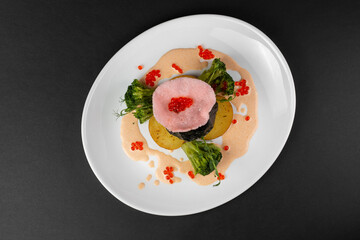 salad with tomatoes and cheese