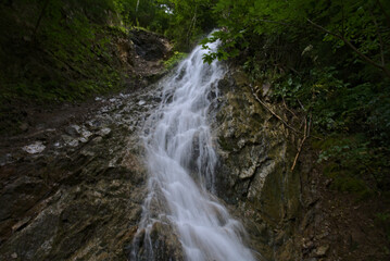 Scenic adventure path around Groppensteinschlucht waterfalls area