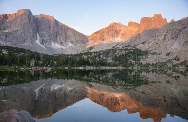 Sunrise at the beautiful Cirque of Towers, seen from Lonesome Lake, Wind River Range, Wyoming, USA