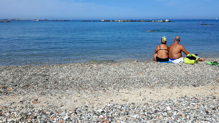 Una romantica spiaggia del sud Europa 