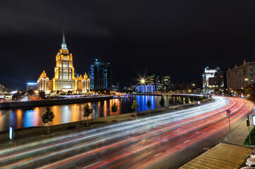 Obraz premium Night trafic