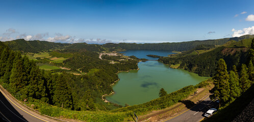 Fototapeta premium Lagoa das Sete Cidades - Lagoon of the Seven Cities Panorama
