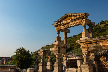 トルコ　エフェソスの古代都市遺跡にあるトラヤヌスの泉