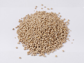 organic feed for animals in small granules