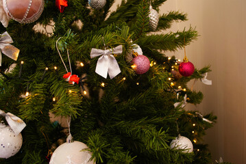 christmas decor, toys, bows, glass balls, bokeh, background, toys, merry christmas, happy new year. 2022. Lights, sparkles and glare, snow. 