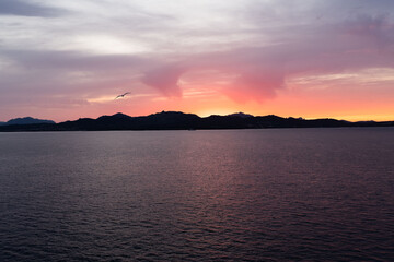 Fototapeta premium Tramonto sul Olbia in Sardegna