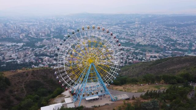 Ferris wheel amusement park