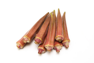 白バックの赤オクラ