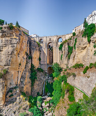 El Tajo y el Puente Nuevo de la ciudad de Ronda en Málaga, Andalucía, España.