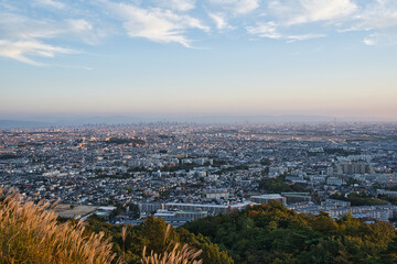 大阪府池田市　五月平展望台からの大阪の夕景	
