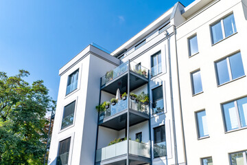 Obraz premium Fassade modernes Neubauhaus