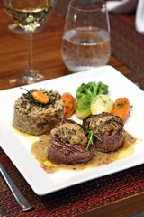 Filet medallion with Dijon mustard sauce
