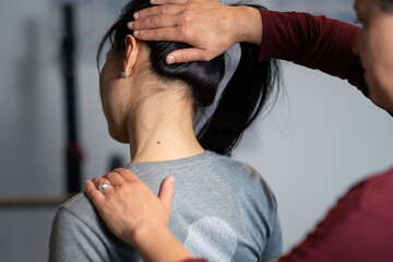 physiotherapy neck stretch