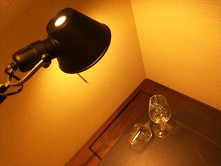 Photo of warm color table spotlights