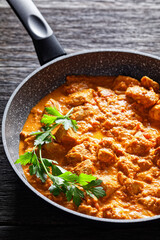 murgh makhani, curry of chicken in tomato sauce