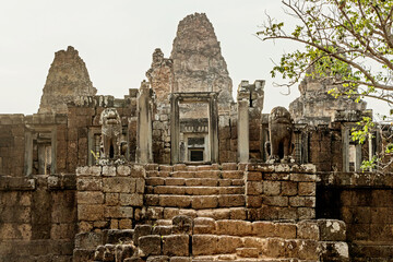 Fototapeta premium old ruins of East Baray temple in Angkor city, Cambodia 