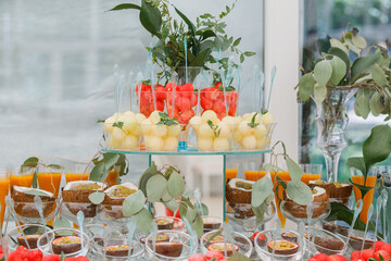 Candy Bar. Delicious wedding buffet with cupcakes. Sweet buffet with cupcakes and other desserts.