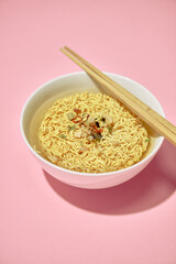 Instant noodles, instant noodles, wooden chopsticks
