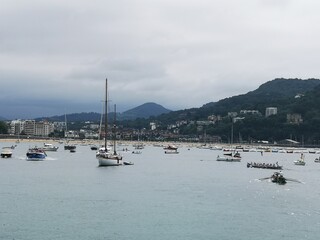 Fototapeta na wymiar boats in the harbor in Basque Country sea