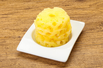 Sweet pineapple rings in the bowl