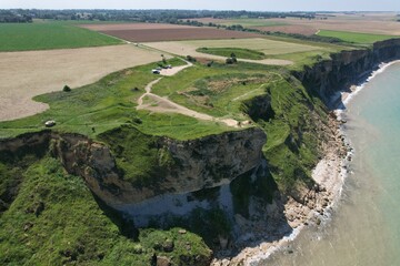 Vue aérienne du Cap Manvieux et du Mulberry Harbour, Arromanches, Normande France
