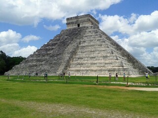 chichen itza pyramid