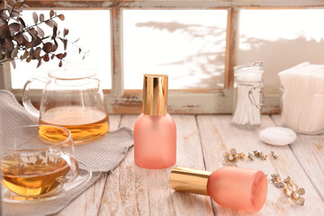 スキンケアボトルがある日常の風景