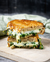 Käse Spinat Sandwich