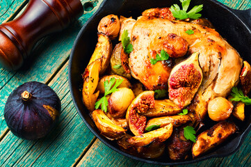 Roasted chicken with fruits and vegetables