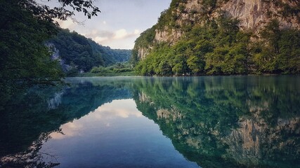 Obraz premium reflection of the mountains on a lake