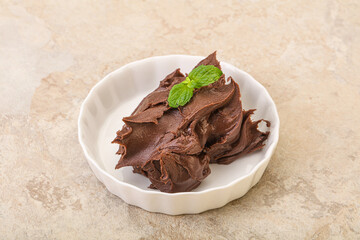 Chocolate spread with nazelnut