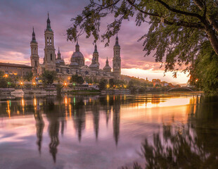 Obraz premium sunset in the river