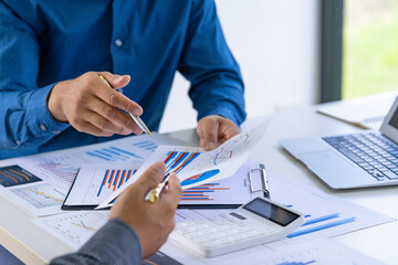 Naklejka premium Business people talking, planning analyze working analyzing with financial data investment and marketing in office, the discussion aimed at reaching an agreement, Business concept.