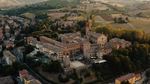 Vista aerea di Castelvetro di Modena un piccolo borgo in Italia