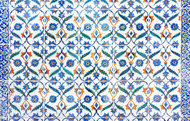 Turkish style floral tile pattern