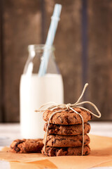 Cookies, Kekse mit Milch
