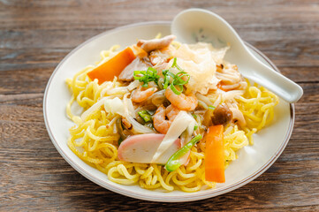 白きくらげ入りあんかけ焼きそば