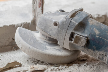 Machine tool for grinding.