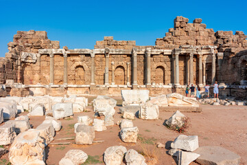 Obraz premium Ruins of Agora (central market square) in Side, Turkey