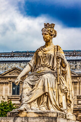 Obraz premium Queen Statue Hotel de Ville City Hall Paris France