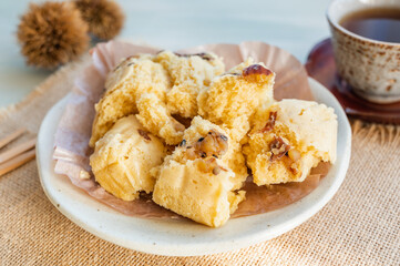 カットした栗蒸しパン