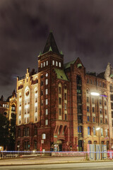 Fototapeta na wymiar scenic night shot of a building at night