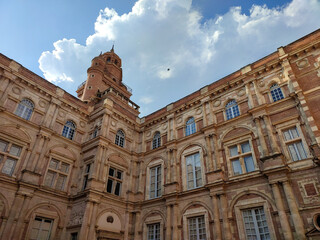 Fototapeta na wymiar Bâtiment a Toulouse