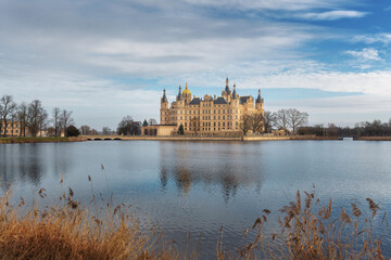Obraz premium Schwerin Castle and Lake - Schwerin, Germany