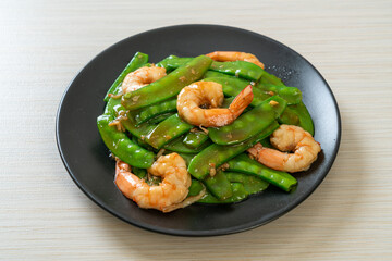 Stir-Fried Green Peas with Shrimp