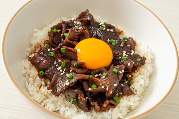Rice with Soy-Flavoured Pork or Japanese Pork Donburi